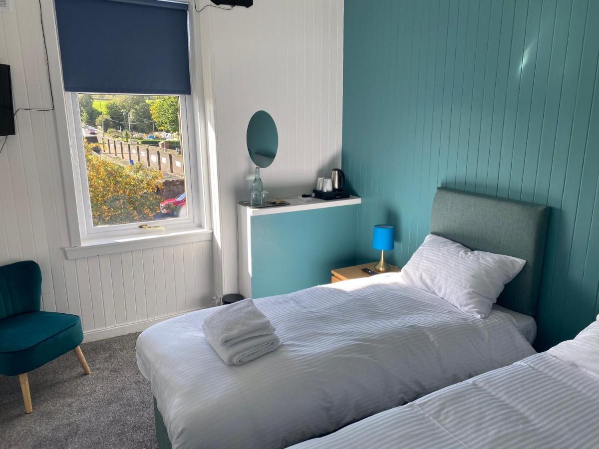 Queensberry Arms Hotel Kirkconnel Екстериор снимка